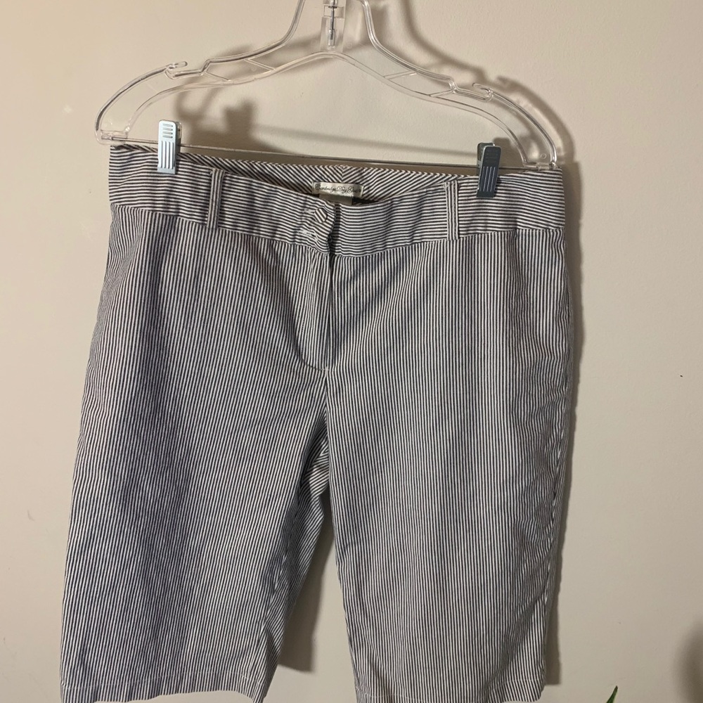 Cambridge Dry Goods Cropped Capri Pants Pinstripe Basic Bermuda Length